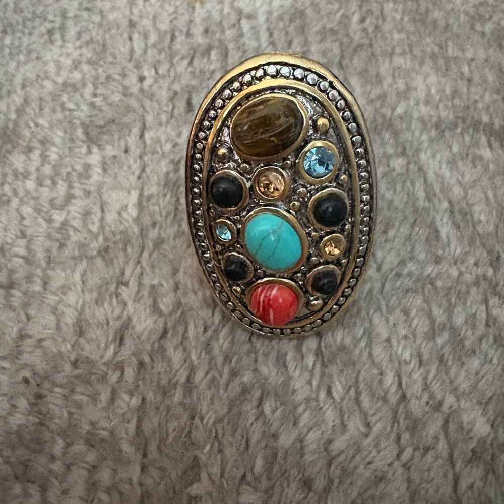 GUC vintage stone ring size 8